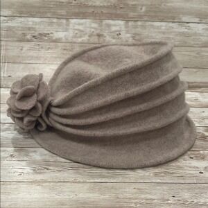 Scala Womens Taupe Wool Felt Packable Cloche Hat Floral Accent LW497 NEW‎